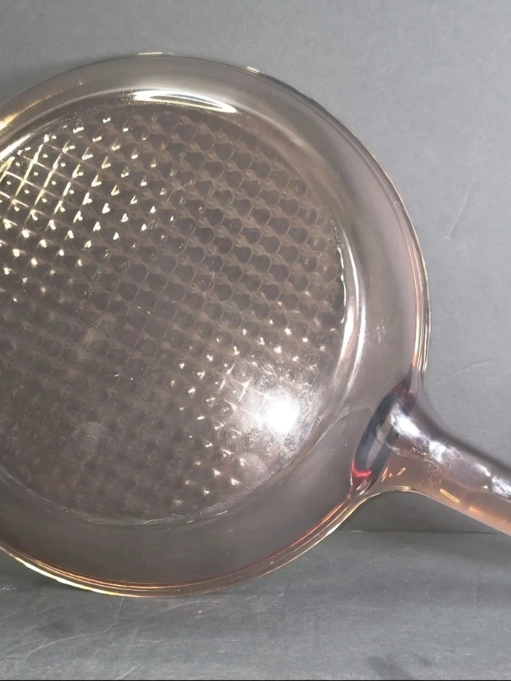 Pyrex Clear Glass 10in Skillet waffle bottom with Lid Amber-Tinted Handle